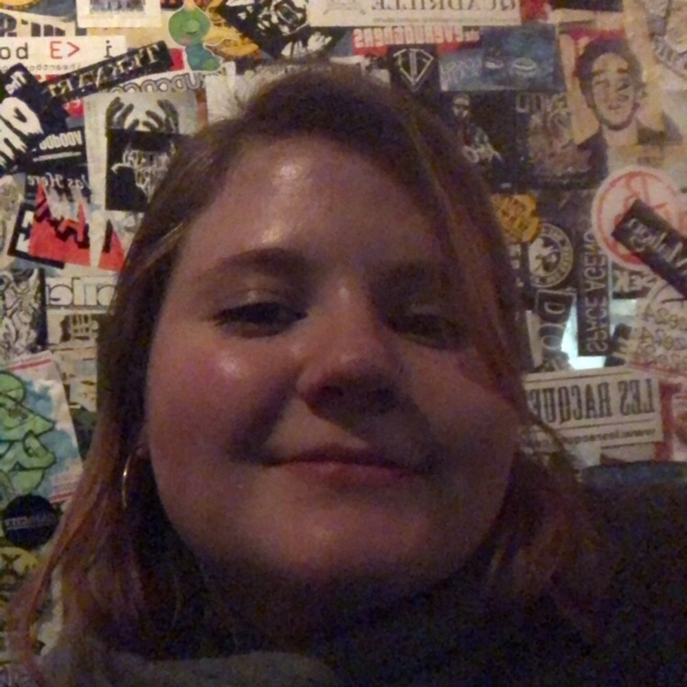 Meet your Posher, Julia